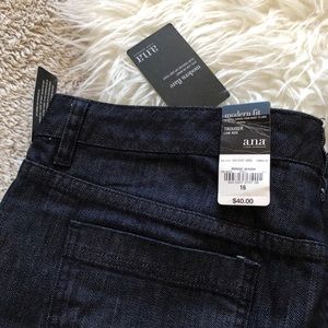 a.n.a Jeans - a.n.a size 16 trouser jeans in dark wash a.n.a Jeans - a.n.a size 16 trouser jeans in dark wash